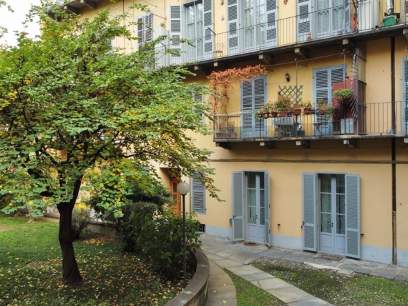 facciata-lato-cortile