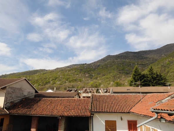 vista-esterna-lato-cortile